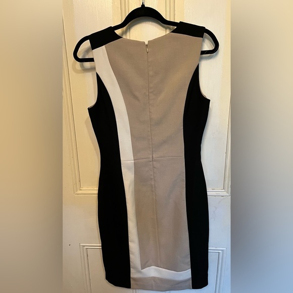 White House Black Market Sleeveless Color Block Mini Dress Size 4 - Picture 2 of 8